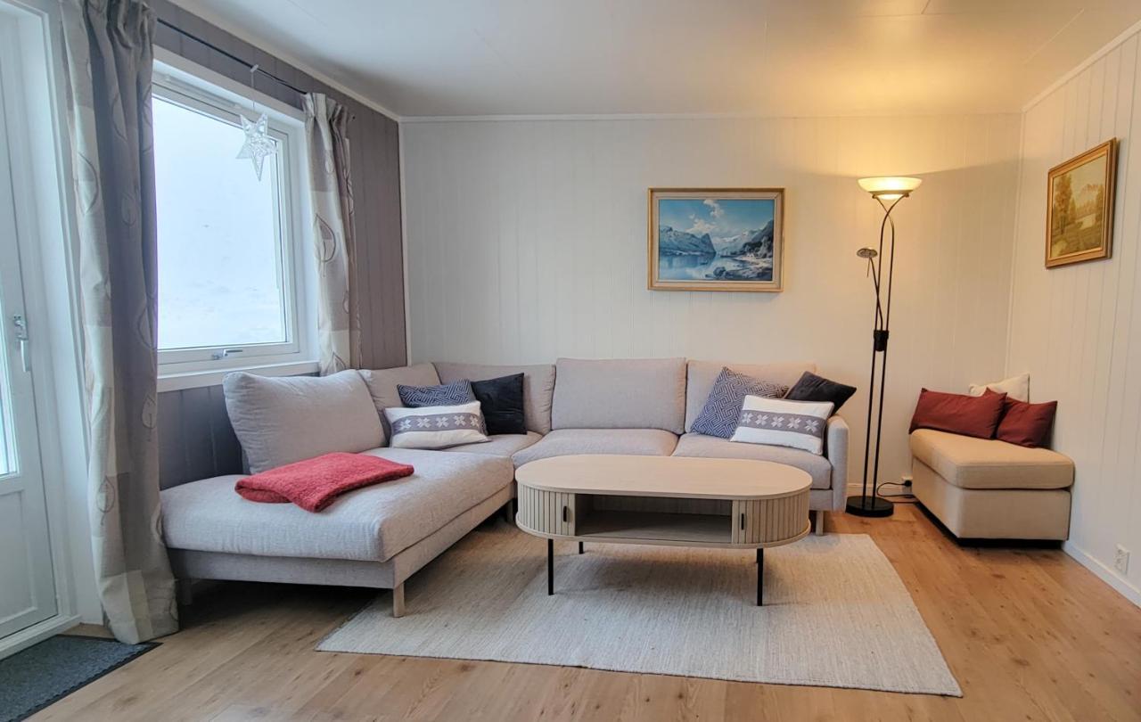 Segla Guesthouse - With View Of Fjord Fjordgard Экстерьер фото